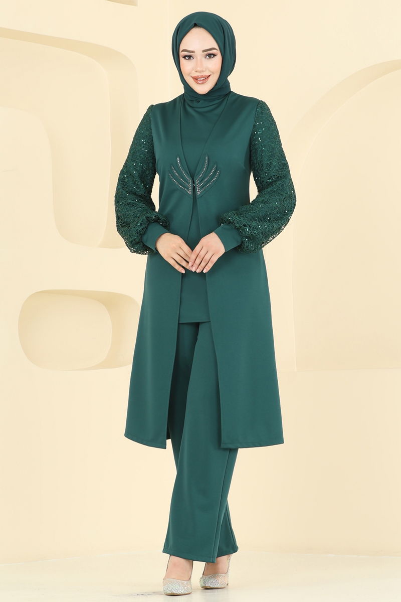Emerald Crêpe Modest Abaya with Belted Detail