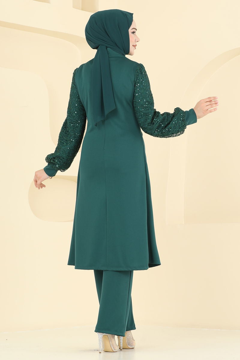 Emerald Crêpe Modest Abaya with Belted Detail