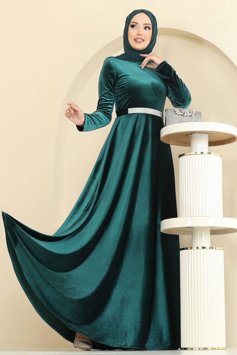 Emerald Modest Evening Dress with Intricate Beading