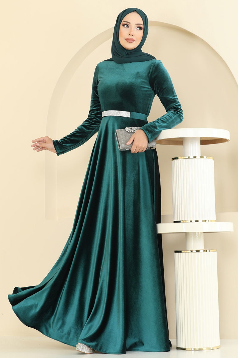 Emerald Modest Evening Dress with Intricate Beading